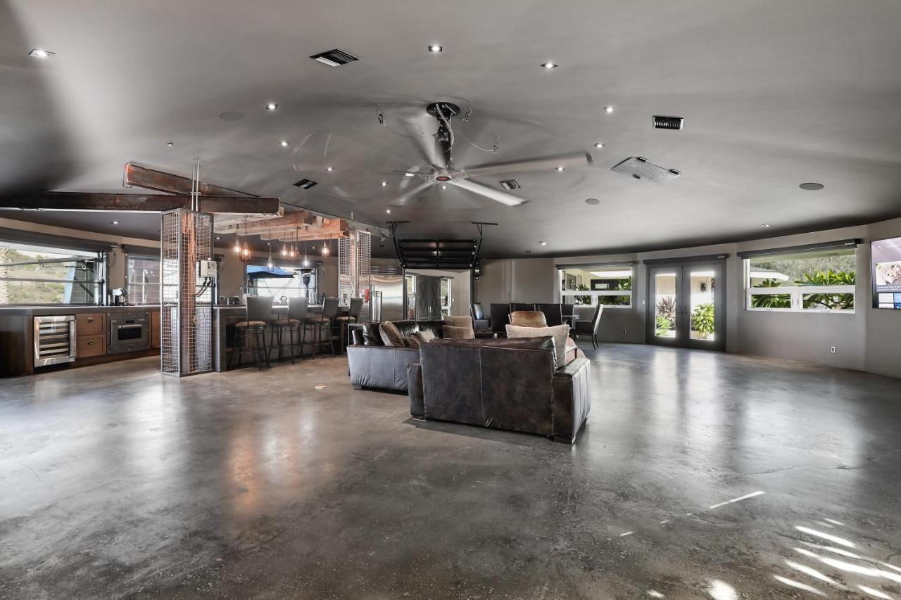 Iron Mansion Private Resort-Event Space 12000 Ft! Temecula Extérieur photo