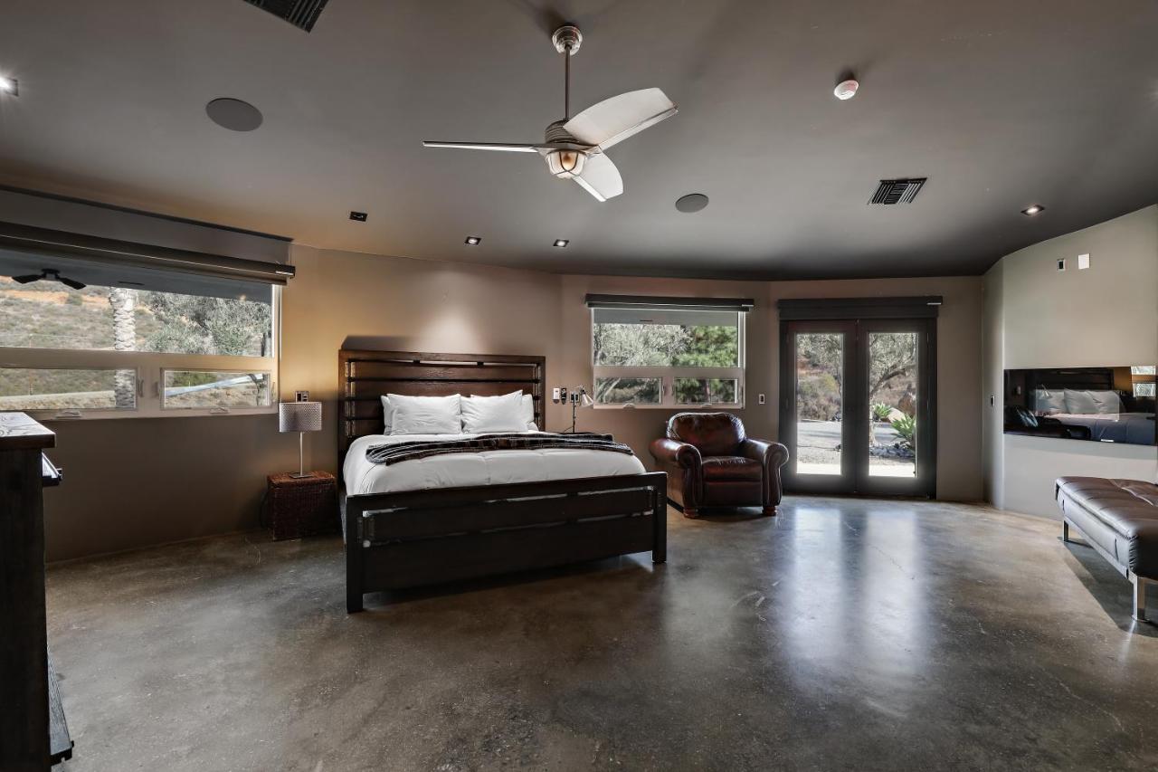 Iron Mansion Private Resort-Event Space 12000 Ft! Temecula Extérieur photo