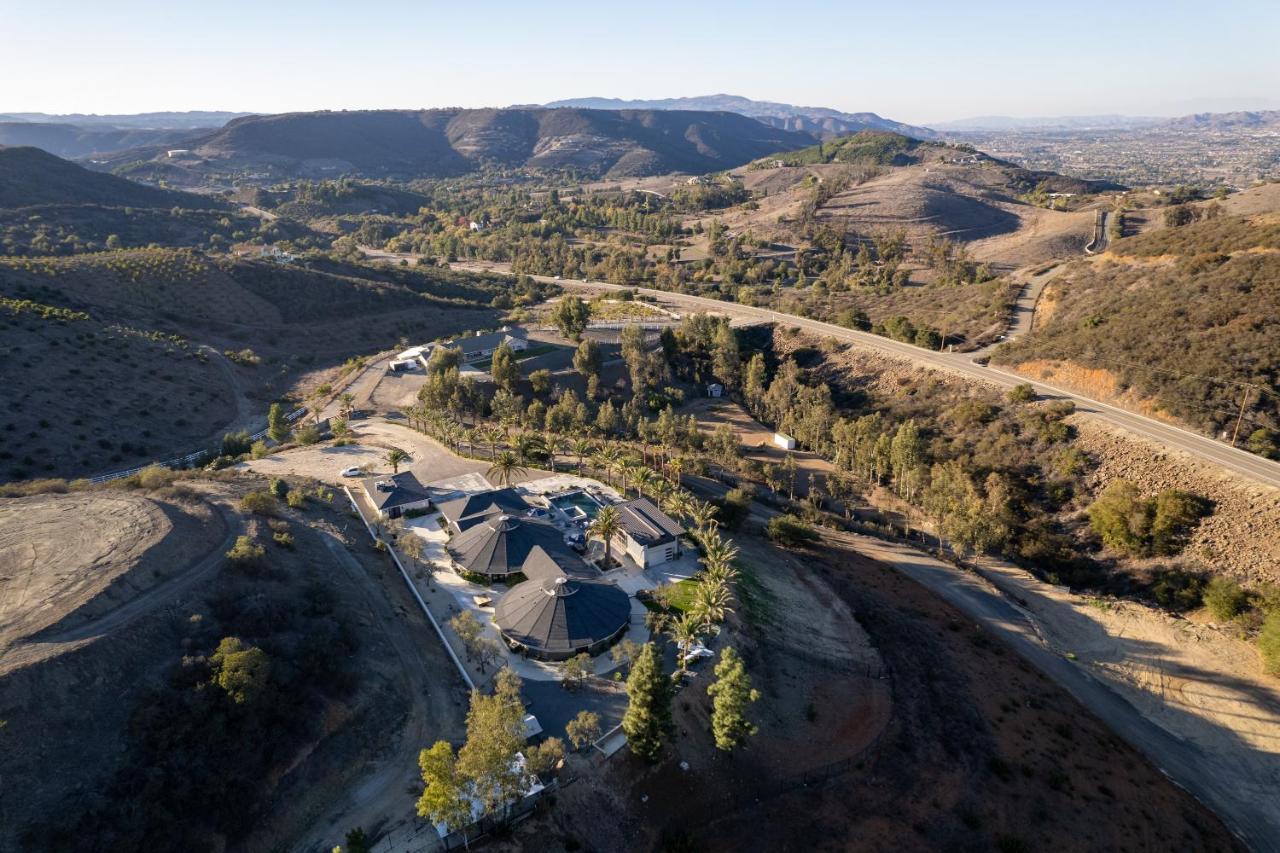 Iron Mansion Private Resort-Event Space 12000 Ft! Temecula Extérieur photo